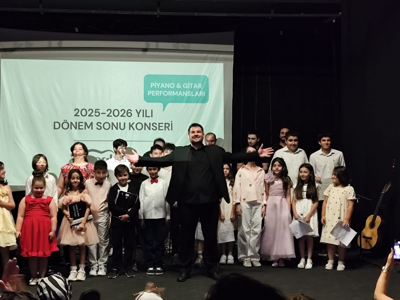 Akademi Performans Görseli